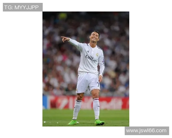 C罗：足球之王的耀眼光芒